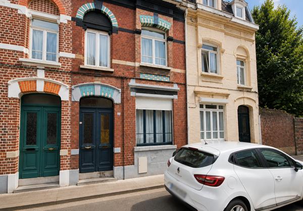 Faches thumesnil belle 1930 4 chambres+extérieur