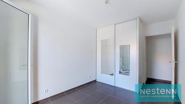 Appartement rez-de-jardin, ISTRES, T3 58m² + 79m² de terrasse et jardin, double garage et stationnement privatif