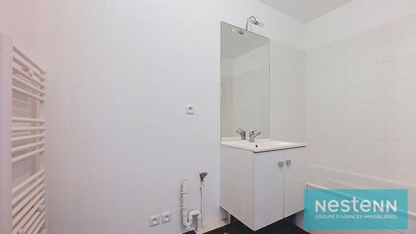 Appartement rez-de-jardin, ISTRES, T3 58m² + 79m² de terrasse et jardin, double garage et stationnement privatif