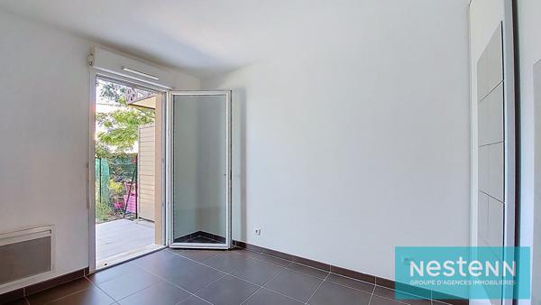 Appartement rez-de-jardin, ISTRES, T3 58m² + 79m² de terrasse et jardin, double garage et stationnement privatif