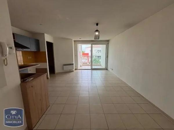 Appartement à louer 2 pièces 44.15m² Frontignan (34110)