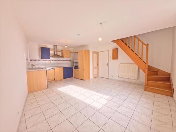 Duplex proche de la gare d'Hettange-Grande avec garage et cave