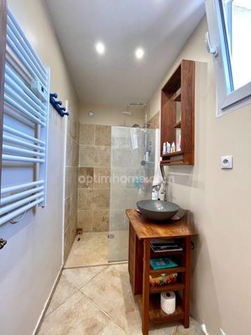 Villa à Aigues-Mortes – 167 m² habitables sur plus de 1 700 m² de terrain