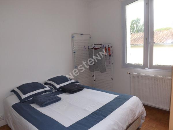 Maison de campagne à la ville ? le charme de la tranquillité à proximité de tout !