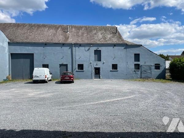 Bâtiment en pierres et briques, à usage de stockage