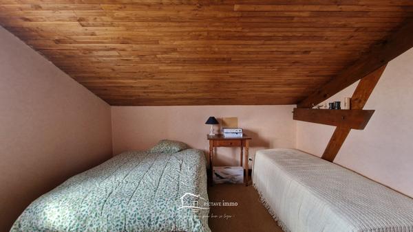 Maison familiale de 5 chambres sur 4 215 m² de terrain – Sans vis-à-vis, grands volumes et cadre paisible Rouillé (86480)