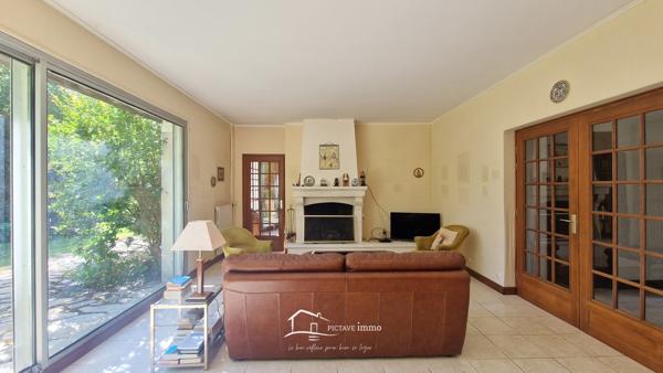Maison familiale de 5 chambres sur 4 215 m² de terrain – Sans vis-à-vis, grands volumes et cadre paisible Rouillé (86480)