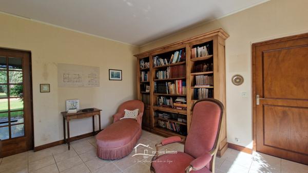 Maison familiale de 5 chambres sur 4 215 m² de terrain – Sans vis-à-vis, grands volumes et cadre paisible Rouillé (86480)