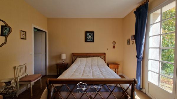 Maison familiale de 5 chambres sur 4 215 m² de terrain – Sans vis-à-vis, grands volumes et cadre paisible Rouillé (86480)