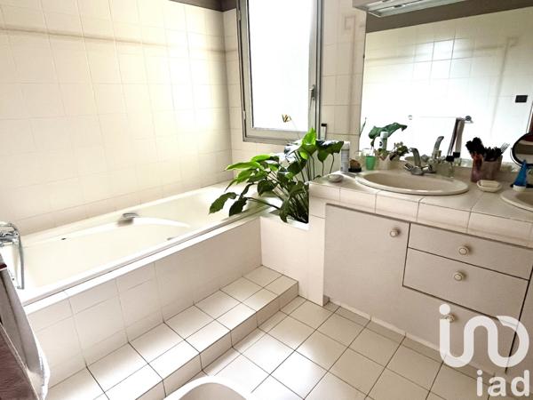 Maison d’architecte 7 pièces de 155 m² à Chartres-de-Bretagne (35131)