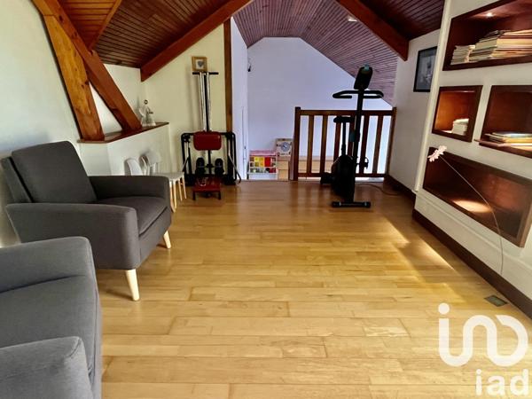 Maison d’architecte 7 pièces de 155 m² à Chartres-de-Bretagne (35131)