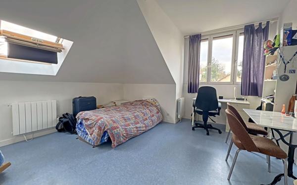 Appartement à louer    1 pièce • 15,76 m2 Bures-sur-Yvette