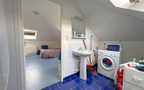 Appartement à louer    1 pièce • 15,76 m2 Bures-sur-Yvette