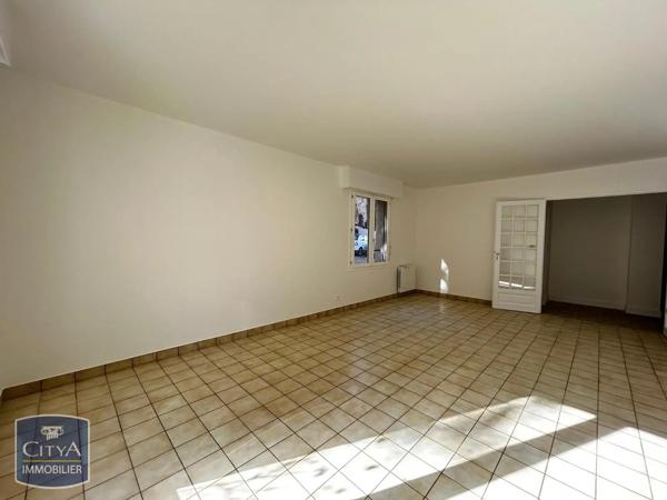 Appartement à louer 2 pièces 66.56m² Chartres (28000)