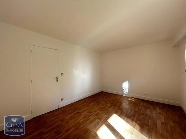 Appartement à louer 2 pièces 66.56m² Chartres (28000)