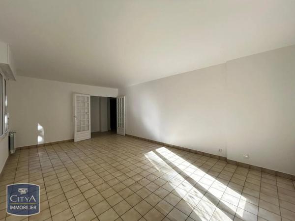 Appartement à louer 2 pièces 66.56m² Chartres (28000)