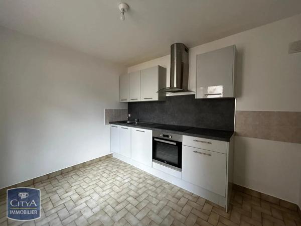 Appartement à louer 2 pièces 66.56m² Chartres (28000)