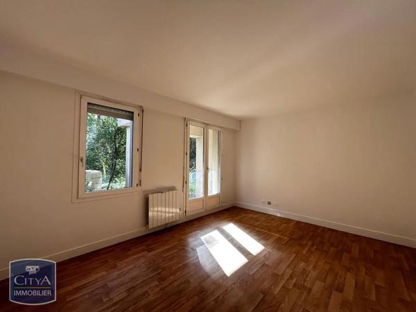 Appartement à louer 2 pièces 66.56m² Chartres (28000)
