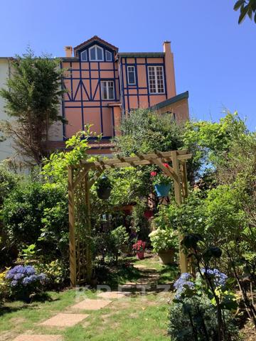 Trouville-sur-Mer – Villa Anglo-normande - Vue mer spectaculaire & accès direct à la plage