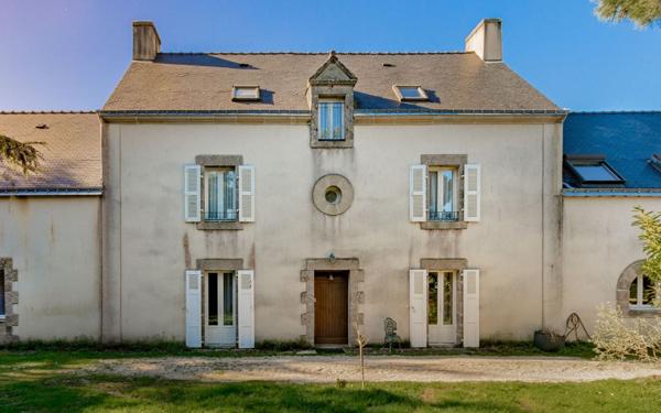 Maison à vendre    7 pièces • 350 m2 Séné