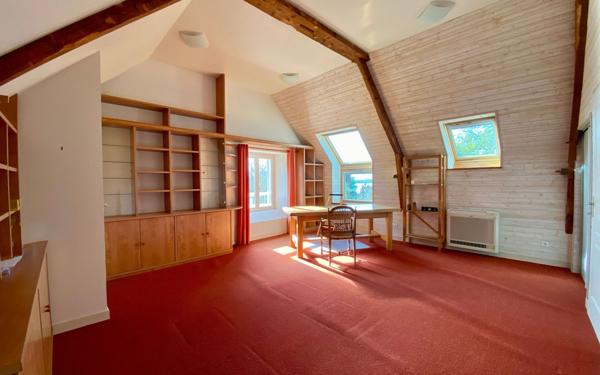 Maison à vendre    7 pièces • 350 m2 Séné