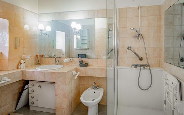 Maison à vendre    7 pièces • 350 m2 Séné