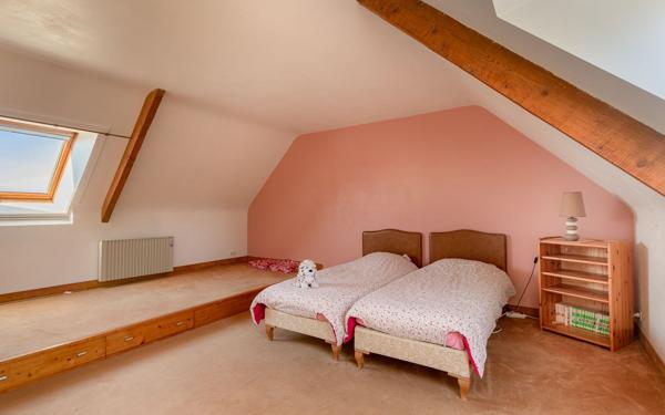 Maison à vendre    7 pièces • 350 m2 Séné