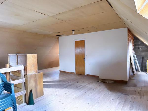 SAINT-RENAN MAISON T5 4 CHAMBRES SOUS-SOL COMPLET