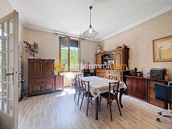 Vente Maison 7 pièces 186 m2 à Domarin