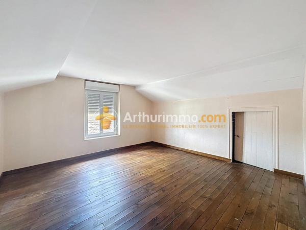 Vente Maison 7 pièces 186 m2 à Domarin