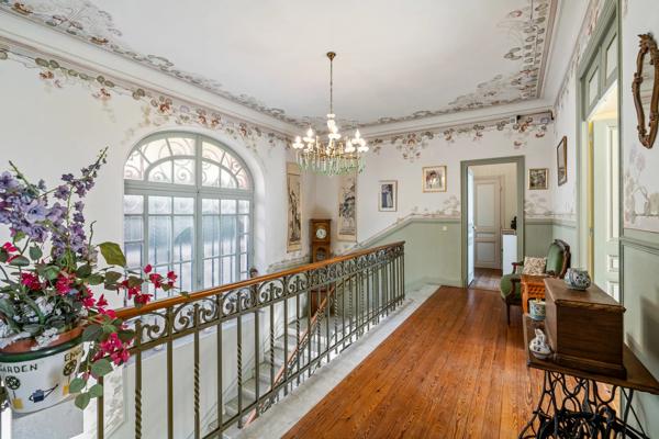 Villa Belle Epoque à la frontière Monegasque