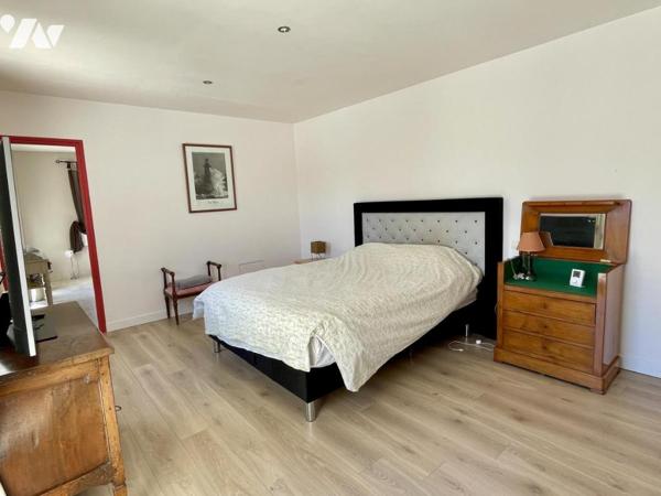 Maison avec dépendances
