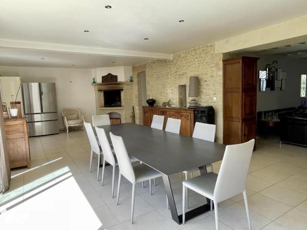 Maison avec dépendances