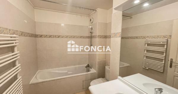 Location Studio 33.31 m² - Paris 75018