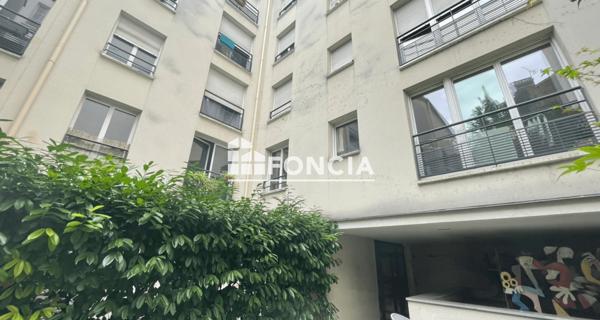 Location Studio 33.31 m² - Paris 75018