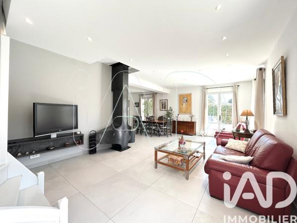 Maison à vendre 8 pièces 190,38 m² Lavérune