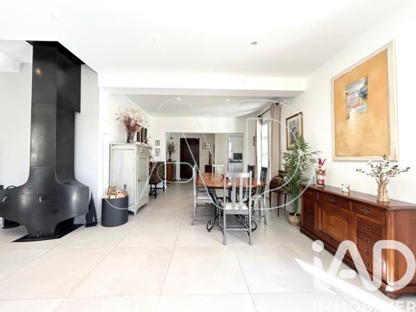 Maison à vendre 8 pièces 190,38 m² Lavérune