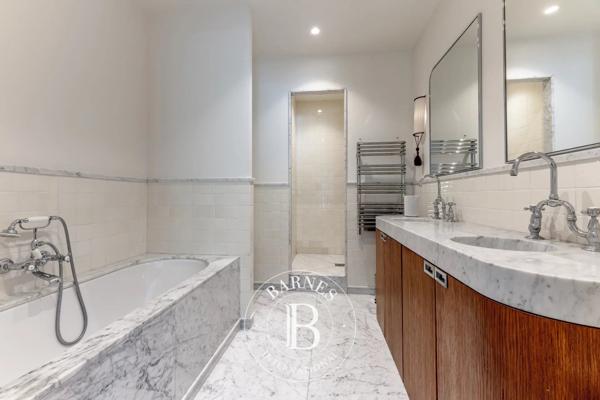 Neuilly-sur-Seine, Appartement 4 Chambres -  164 m² à vendre