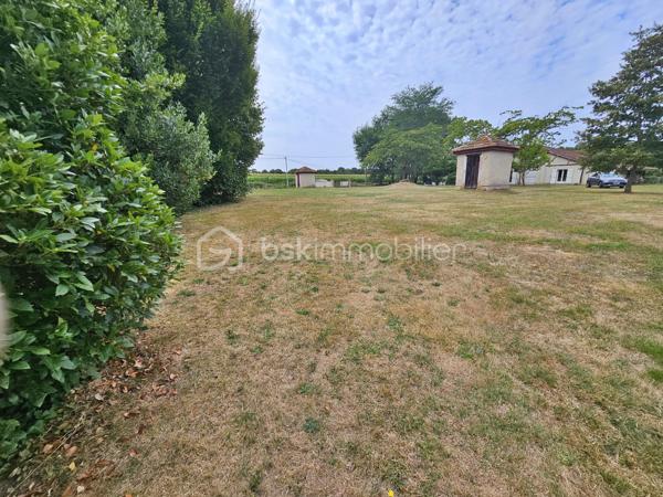 Terrain de 1 269 m²