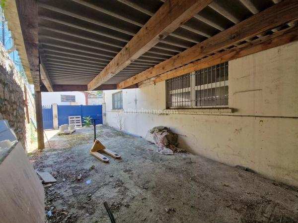 Location                                                      Local commercial
                        
                     3 pièces                      174 m2                     à Draguignan
