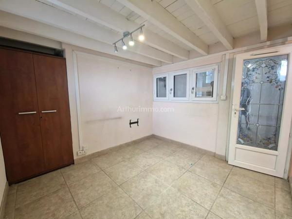 Location                                                      Local commercial
                        
                     3 pièces                      174 m2                     à Draguignan