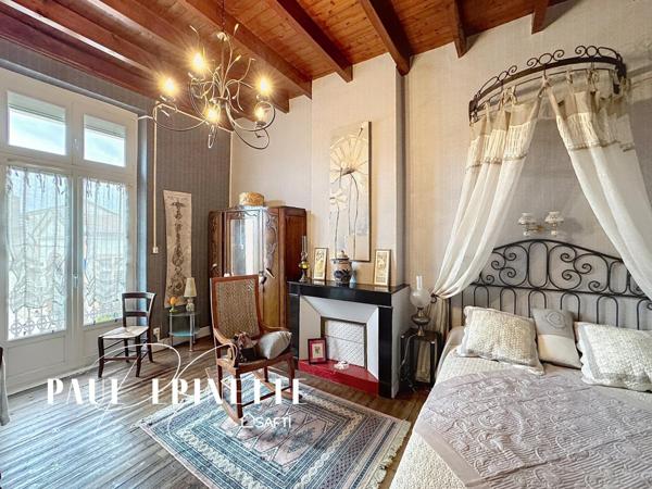 Maison bourgeoise 298m2 avec annexe et jardin clos paysagé