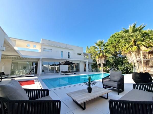 Montpellier ouest à vendre Maison d'architecte 7 pièces SUR 2399m² DE TERRAIN