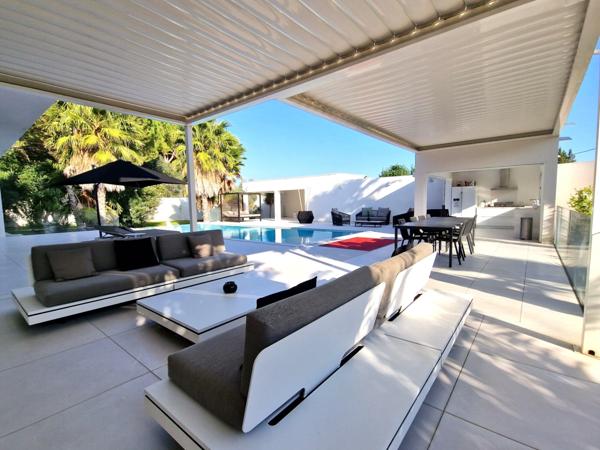 Montpellier ouest à vendre Maison d'architecte 7 pièces SUR 2399m² DE TERRAIN