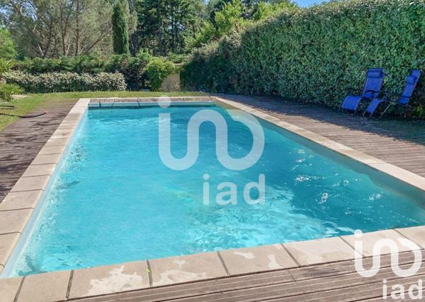 Maison 7 pièces de 250 m² à Charbonnières-les-Bains (69260)