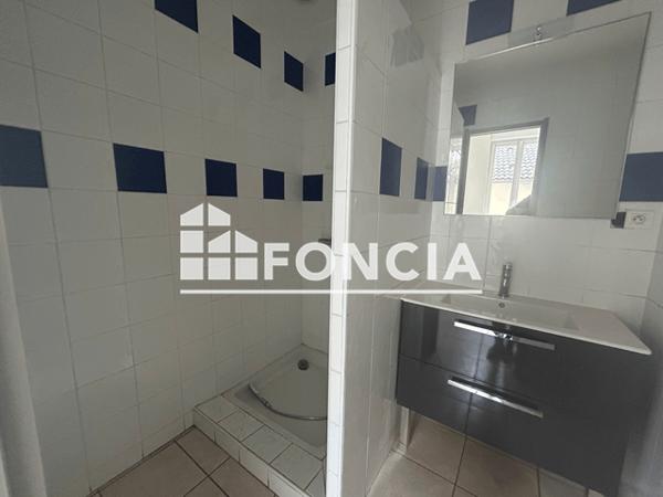 Location Appartement 2 pièces 41.97 m² - 53 RUE MONTESQUIEU Agen 47000