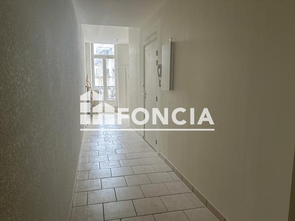 Location Appartement 2 pièces 41.97 m² - 53 RUE MONTESQUIEU Agen 47000