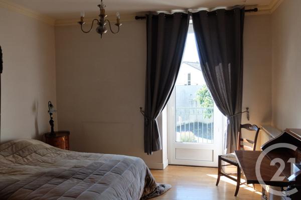 Maison à vendre  7 pièces - 195,55 m2 LES QUATRE ROUTES DU LOT - 46