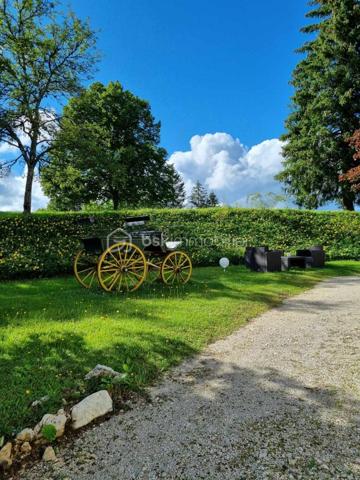 Corps de ferme de 574 m²