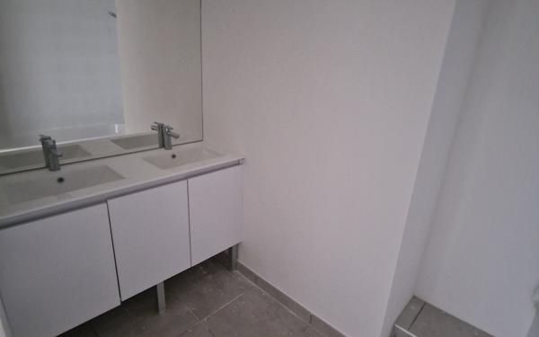 Appartement à vendre    4 pièces • 83,88 m2 Saint-Nazaire